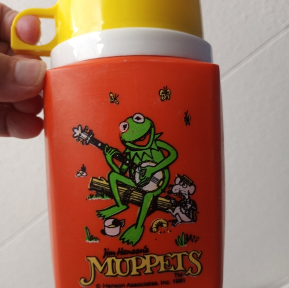 Vintage 1981 Hensen Associates Muppets Kermit the frog Thermos - Picture 1 of 8